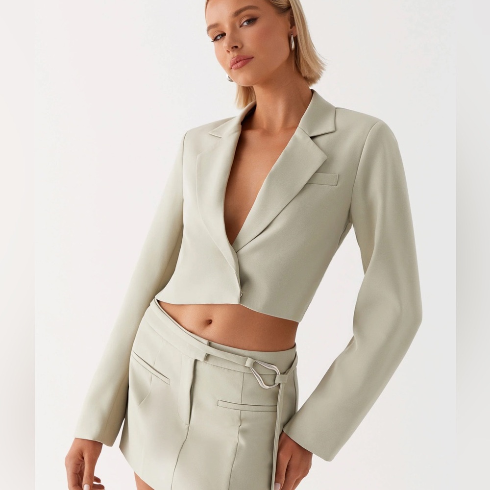 Aves Les Filles Cropped Spring Mint Green Blazer